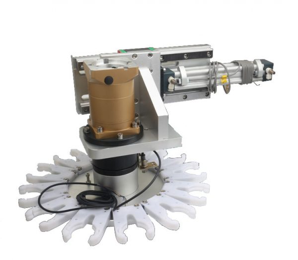 2.High Precision Tool Changer