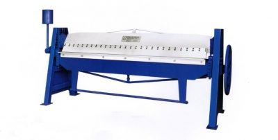 a Manual Folding Machine Length 2000mm，Thickness 1.5mm